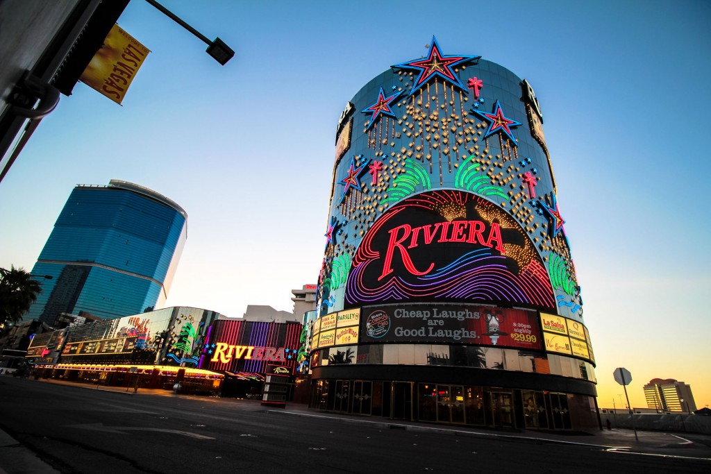 Bye, Bye Riviera Casino: Rare Chance To View Las Vegas Implosion From The  Sky